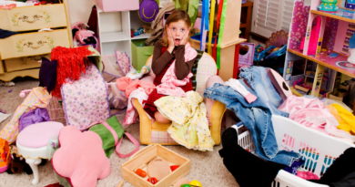 Como colocar os filhos para ajudar em casa? Temos mais de 20 ideias para cada tipo de criança.