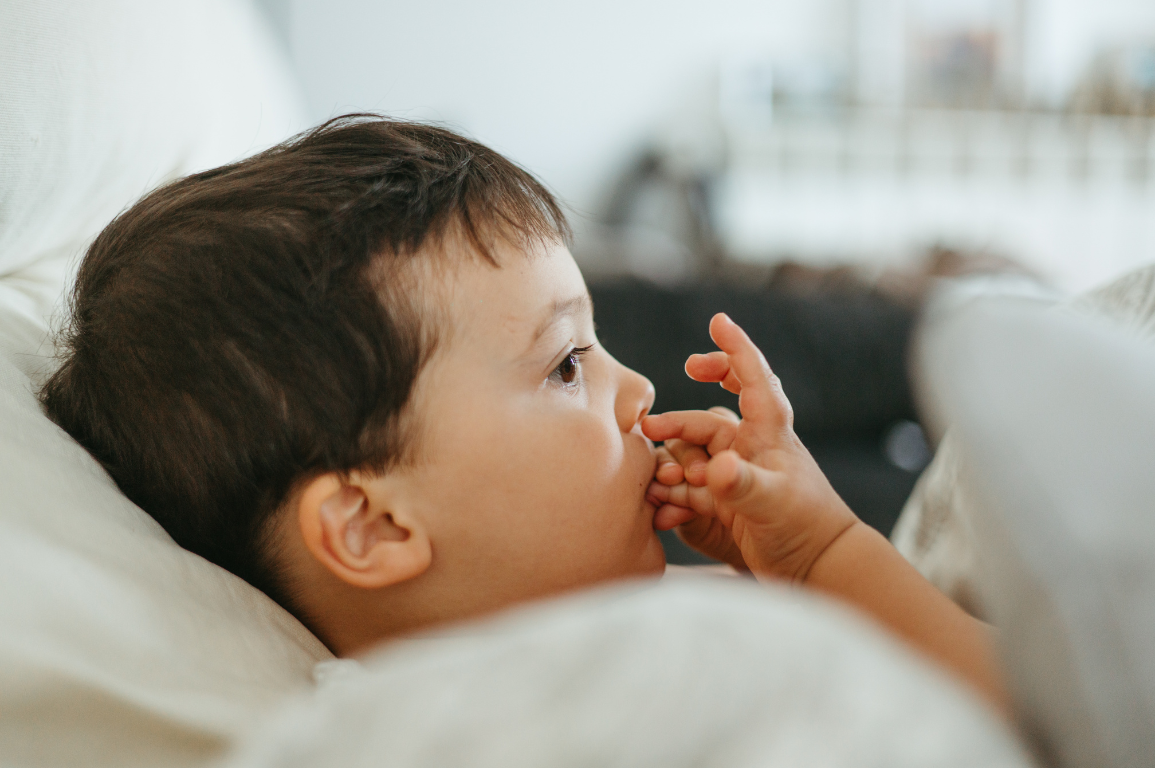 Descubra Estratégias Surpreendentes para Ajudar Seu Filho a Parar de Morder as Unhas!