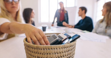 Estudo Revela_ Proibições de Celulares nas Escolas Podem Não Ser Tão Eficazes Quanto Imaginamos!